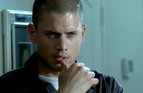Wentworth Miller Michael Scofield Prison Break Avec Images Beaux Mecs