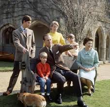 Prince charles went to a london hospital on saturday to visit his father, prince philip, who was admitted earlier his week for observation and rest after charles arrived at the private king edward vii's hospital by car in the afternoon and stayed for about half an hour. Qdriawsf1ajzzm
