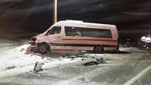 Va stam la dispozitie pentru: Foto Carambol La Iesirea Din Girov Un Autocamion Un Microbuz Si DouÄ Autoturisme S Au Ciocnit Actualitate
