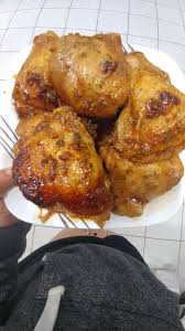 The crock pot's lid sits on the pot so tightly, only very little liquid evaporates actually. 1st Time Slow Cooking Honey Garlic Chicken Thighs Was So Delicious I Ate 3 Recipe Is Https Diethood Com Crock Pot Honey Garlic Chicken Added 1 Tablespoon Of Water With 2 Tablespoons Of Corn Starch To Make The