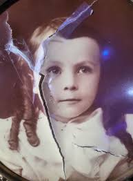 Ran across an anecdote about graving pieces this morning. Mr. Harvey is  referring to 1893.