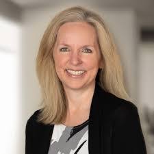 Kim Valentini's Instagram, Twitter & Facebook