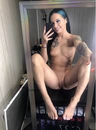 SkiMaskQueen Nude Selfies @ Send Nude Selfie