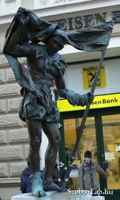 A jellegzetes alföldi település a romániai. Koszonto Szoborpar Kozterkep