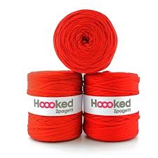 Dein teppich sieht toll aus und häkeln ist echt. Hoooked Zpagetti Garn 120 M Rolle Uni Rot