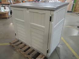 Only tremont models 8x7 and up are able to utilize the side walls, along with the back, for accessory attachments. Suncast Horizontal Storage Utility Shed Vanilla Bms2500 Slightly Dented Mn Home Outlet Auction Burnsville 67 K Bid