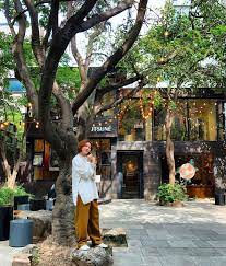 Cafe Kitsune On Instagram Morning Routine At Our Favorite Seoul S Courtyard Cafe Kitsune Garosu Gil 23 13 Gil Dosandaero Gang Nam Gu Seoul Sout
