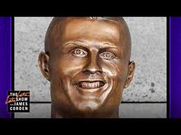 Ronaldo reportedly paid nearly $30,000 to have a wax statue of himself made that he could keep at home. What Is Up With This Cristiano Ronaldo Statue Youtube