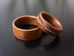 2 Pcs Verlovingsring Houten Trouwringen Set Trouwsets Etsy Wooden Wedding Bands Wedding Band Sets Wooden Rings Engagement