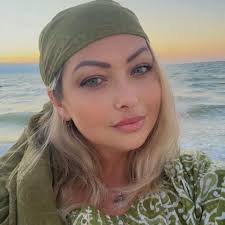 Need nails done soon need places to go♥️ nails I got last time