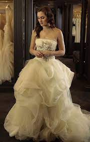Gossip Girl Fashion Photos Season 5 Mtv Style Gossip Girl Wedding Gossip Girl Fashion Wedding Dresses Vera Wang