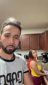 Un giro inesperado con Mami Rose y su gallo