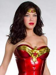 She is a warrior of peace hailing from an island of women isolated from the outside world (called man's world by the amazons for obvious reasons). Wonder Woman 2011 Tv Serie 2011 Filmstarts De