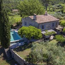 Vacation Villa In Saint Antonin Du Var In 2020 Mediterranean Homes Countryside House Mediterranean House Plans