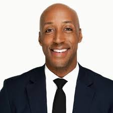 Lori Kangas's Instagram, Twitter & Facebook