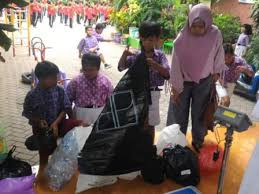 Milestone visi misi & profil perusahaan manajemen bank bjb struktur organisasi prestasi bank bjb budaya & nilai perusahaan sekretaris perusahaan anak perusahaan produk & layanan. 202 Sekolah Di Jakut Sudah Miliki Bank Sampah Beritajakarta Id