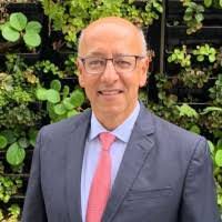 Lorena Mccormick's Instagram, Twitter & Facebook