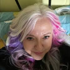 Hi can anyone recommend someone to put up a new fence for me please?