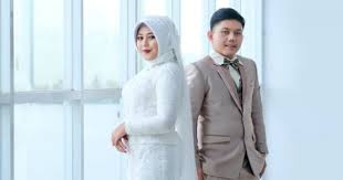 Perkawinan katholik adalah suatu sakramen, tanda kehadiran allah yang menyelamatkan, karena allah sendiri yang saudara sekalian, dengan ini perayaan syukur hari ulang tahun perkawinan pasutri sumpono dan mukti sudah selesai. 30 Rekomendasi Kata Kata Anniversary Pernikahan Islami Popmama Com