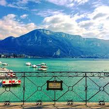 Annecy Le Pont Des Amours Annecy Hautesavoie Lacdannecy Igersannecy Annecylake Alpes France Fre Places To Visit Instagram Pictures Natural Landmarks
