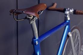 Schindelhauer Hektor Electric Blue Aufbaubeispiel Leider Ausverkauft Bei Finest Bikes In Starnberg Bei Munchen Oder Online Kaufen Fixie Fahrrad Fahrrad Geschaft Electric