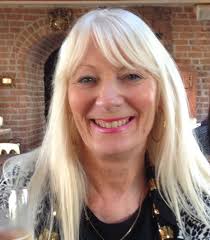 Sandra Frances WADE (née Garroch)