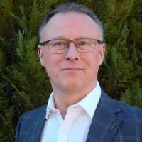 400+ "Lingard" profiles