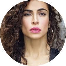 Roberta Fiore's Instagram, Twitter & Facebook