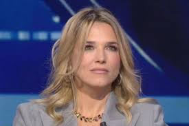 Francesca Barra: età, carriera e vita privata dell'opinionista di The  Couple