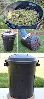 Make Diy Compost Bins From Black Plastic Inexpensive Garbage Cans With Clamping Lids When Turning Cans Lids Sh In 2020 Compost Bin Diy Diy Compost Outdoor Compost Bin