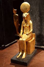 Aker was first depicted as the torso of a recumbent lion with a widely opened mouth. Statuette From Tutankhamun Stomb Of Aker The God Of The Horizons The Egyptians Believed That Th Ancient Egyptian Artifacts Ancient Egyptian Art Ancient Egypt