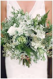We are a full service florist with a retail store. Slubne Trendy Kolorystyczne Na 2017 Rok White Wedding Bouquets Green Bouquet White Bridal Bouquet