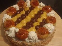 La preparazione e gli ingrendienti per cucinare questa gustosa ricetta. Saint Honore Goliloserie