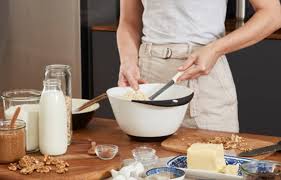 Comment Peser Sans Balance Beurre Huile Farine Lait Sucre Ou Lentille Tout Pratique Peser Sans Balance Comment Peser Sans Balance Farine