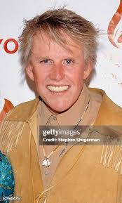 Lisa Bussey's Instagram, Twitter & Facebook