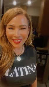 make this season....💥💥💥💥💥 . . . #actress #host #voiceovertalent  #bilingual #singer #commercials #narration #animation #dubbing #adr  @thetrendtalkshow @academia_de_la_voz_ @tgmdtalent @parkartistsgroup  @cornerstonetal