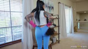 Anal Maid in HD - Lacey Jayne | PornWex