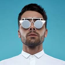 The Maneken feat. Nicole