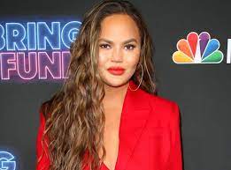 Chrissy teigen, the gorgeous model is married to a superstar singer and musician john legend. Chrissy Teigen Sets The Record Straight On Why She Really Quit Twitter E Online
