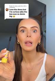 Velvet Dress Delivery Surprises: What to Expect