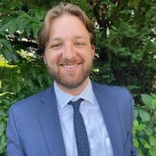 This past Sunday I graduated Summa Cum Laude from Sacred Heart University  with a Bachelors of Arts in Media Arts, concentration in Performing Arts,  as well as a film minor and a