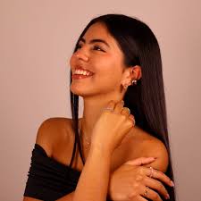 Contrata a Daniela David