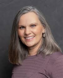 Leslie Houghton's Instagram, Twitter & Facebook