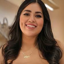 Michelle Arechiga (@arechigamichelle) • Instagram photos and videos