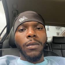 Gemini season always smell like pëë 😖😂