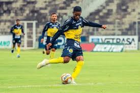 Nombre del equipo cascavel fc. Lateral Direito Libano Completa 50 Jogos Com A Camisa Do Fc Cascavel Toledo Cidade Portal O Seu Portal De Noticias De Toledo E Regiao