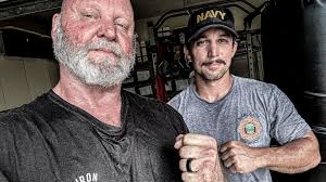 Yesterday after work Ben Bruscia came by my garage to workout with me in  the heat. He brought his pregnant wife and two sons. Ana and our kids  joined us. The kids