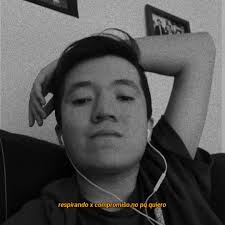 Ya lo dijeron en Kick Ass: ¿Es raro que me excite la tía May? Pues no, no  lo es.