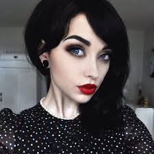 Facebook'ta black hair, pale skin'in daha fazla içeriğini gör. Red Lipsticks Dark Hair Black Eyebrows Black Hair Pale Skin Red Lips Hair Beauty Smoky Eye Hair Makeup Hair And Jet Black Hair Hair Beauty Makeup Looks