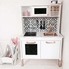 Cocina de juguete ikea manualidades juguetes cocina para niños cocina madera cocinas infantiles dormitorios infantiles habitaciones para diy ikea duktig, la cocinita de juguete de ikea. Diy Personaliza Tu Cocinita De Ikea Charhadas